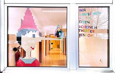 10.12 - Adventsfenster der Klasse L4-6